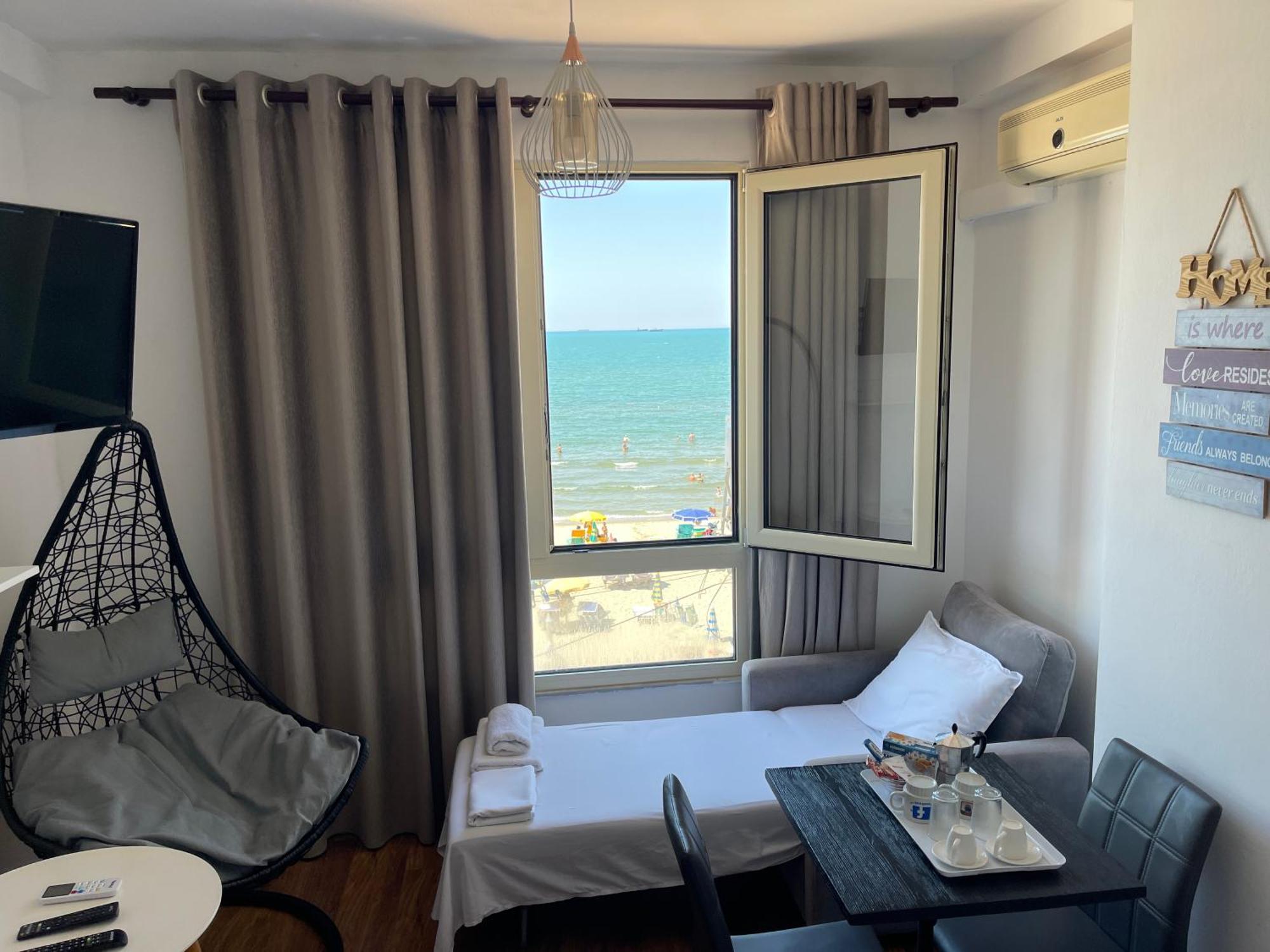 Arteg Apartments - Full Sea View Дуррес Экстерьер фото
